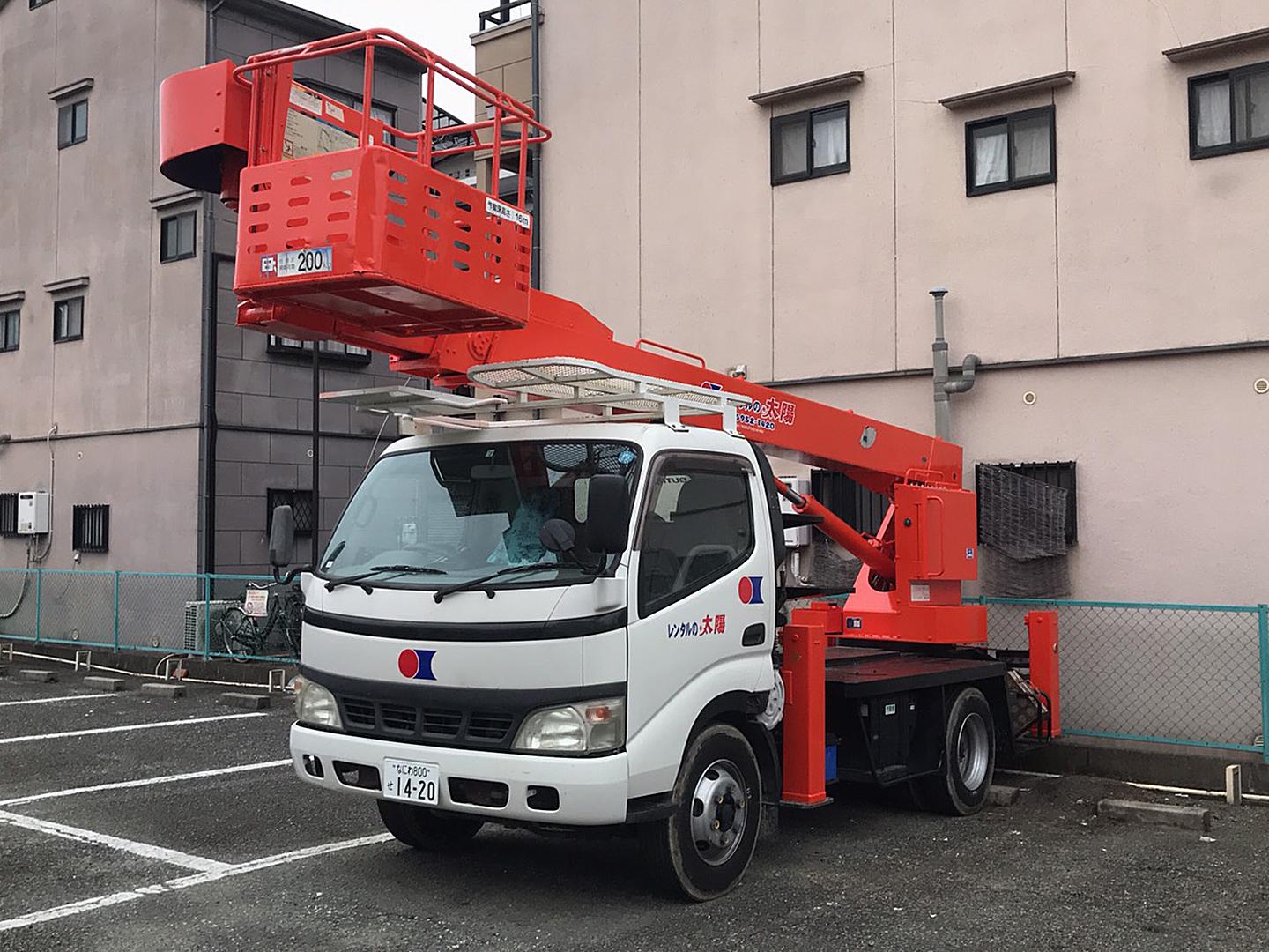 地上高：16ｍ 屈伸